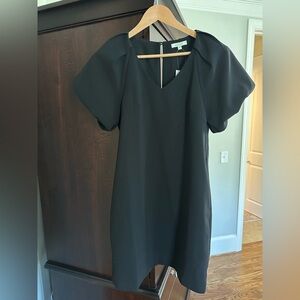 XS Black short puff sleeve dress with pockets
